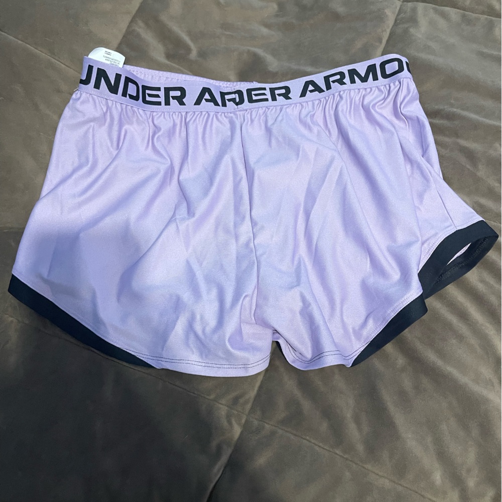 Shorts - Picture 2 of 3